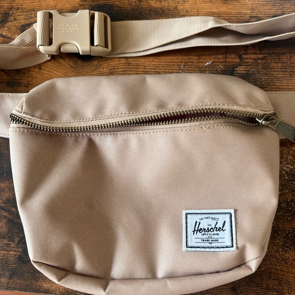Herschel Fanny pack